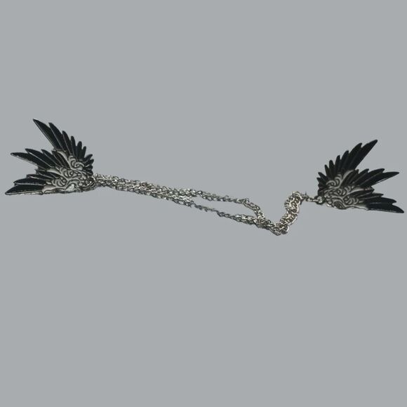 Anime Dragon Pins & 4" Chain For Collar or Suit - Picture 2 of 4